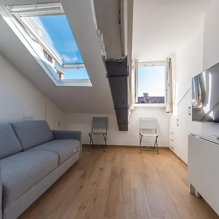 Mansarda 9, Tiny House *